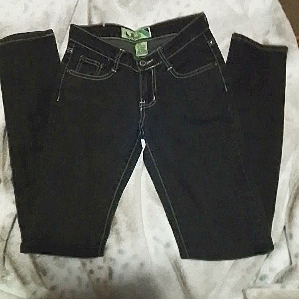 l*2 👖 Jeans Wear!! Size # 1. Absolutely No Flaws!! (NWOT) !!